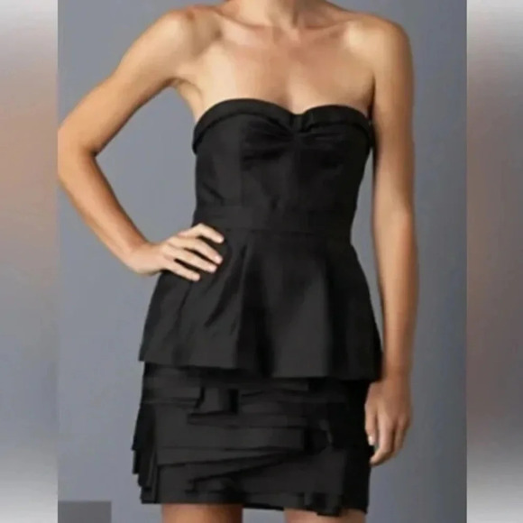 BCBG MAXAZRIA AURELIA RUFFLE  TIERED STRAPLESS DRESS SIZE 04 - Picture 2 of 7